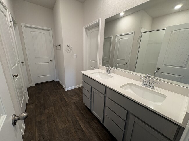 Building Photo - 254 Texoma St