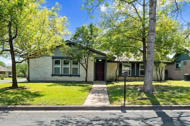 Primary Photo - 2501 Redleaf Ln