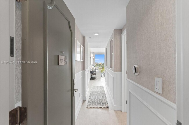 Building Photo - 3350 SW 27th Ave