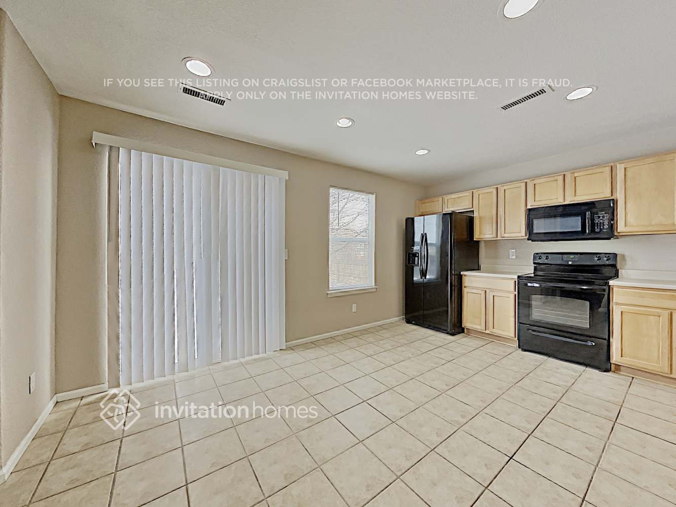 Building Photo - 712 Willow Dr