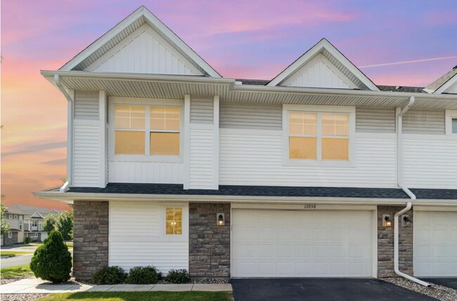 Building Photo - Luxury 3-Bed, 3-Bath Townhome in Prior Lake for $2,890/month!