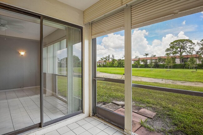 Building Photo - 7593 Tahiti Ln