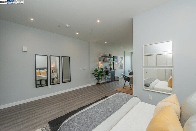 Building Photo - 1001 46th St