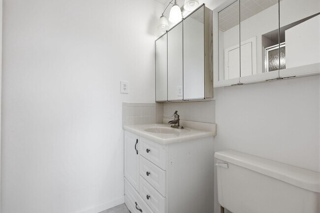 Building Photo - 1514 Marcy Pl