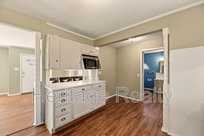 Building Photo - 1309 Huntington Rd SW