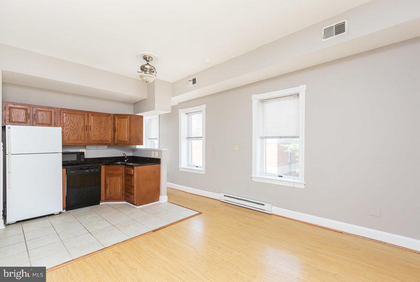 Building Photo - 1100 William Street