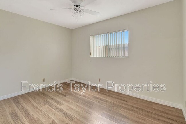 Building Photo - 1719 Lindsley Park Dr