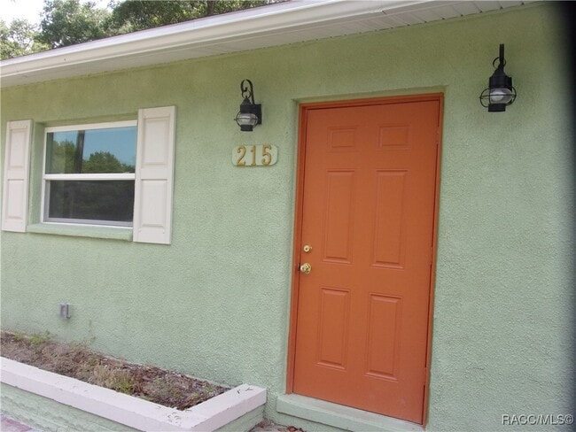 Primary Photo - 215 N Wheeler Ave