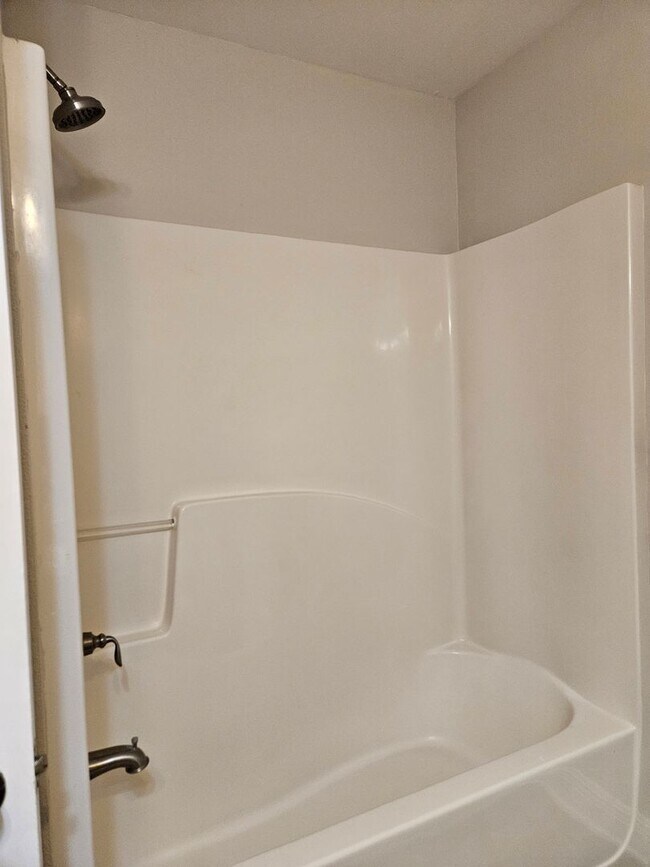 Building Photo - Biloxi 4 bedroom