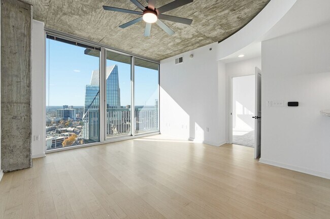Building Photo - Sought after 1 bedroom on the 29TH FLOOR in the heart of Buckhead!