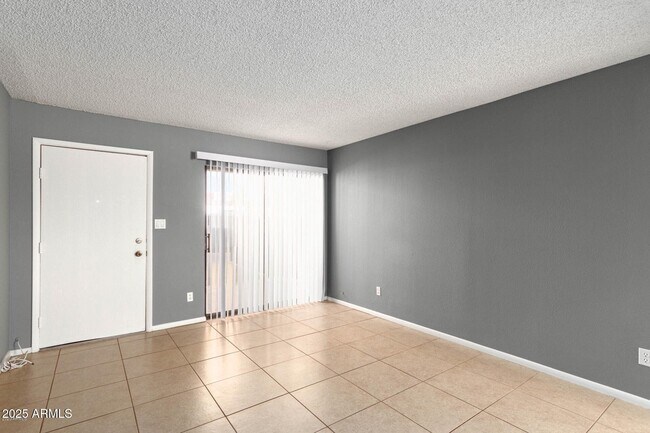 Building Photo - 2938 N 61st Pl