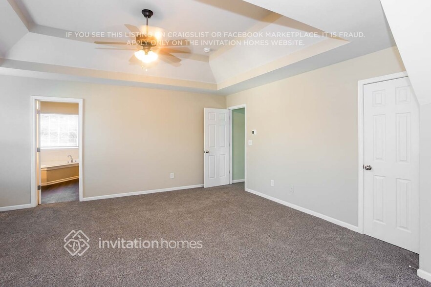 Building Photo - 183 Madelia Pl