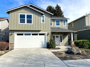 Building Photo - SW Bend Home Close to Old Mill & Deschutes River Trail