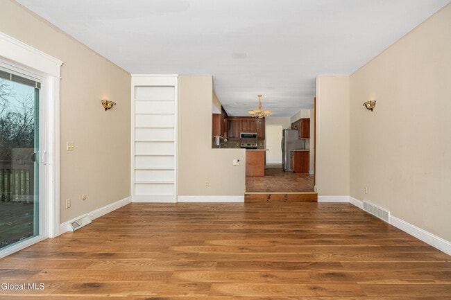 Building Photo - 3 Springwood Manor Dr