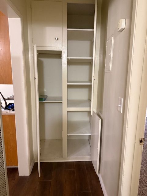 Building Photo - 979 Springfield St