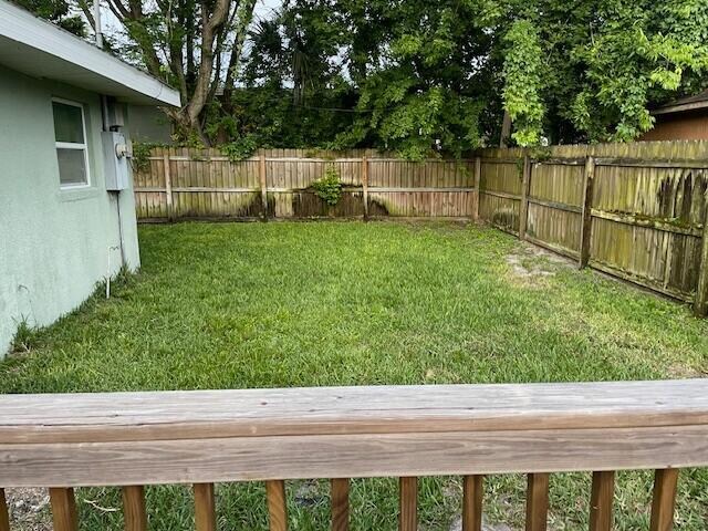 Building Photo - 337 Mc Leod Dr