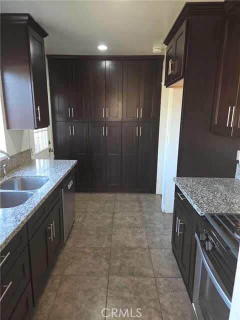 Building Photo - 8232 Malven Ave