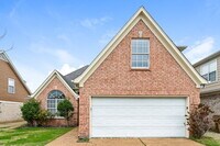 Building Photo - 1319 Farwoods Dr