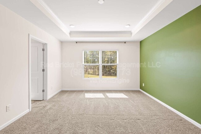 Building Photo - 229 Quinn Rd