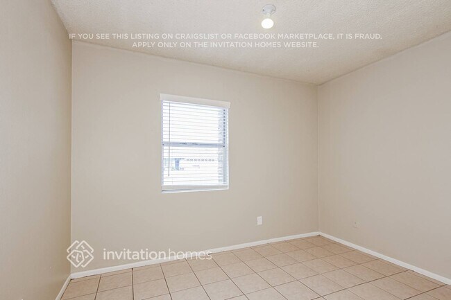 Building Photo - 5942 W Whitton Ave