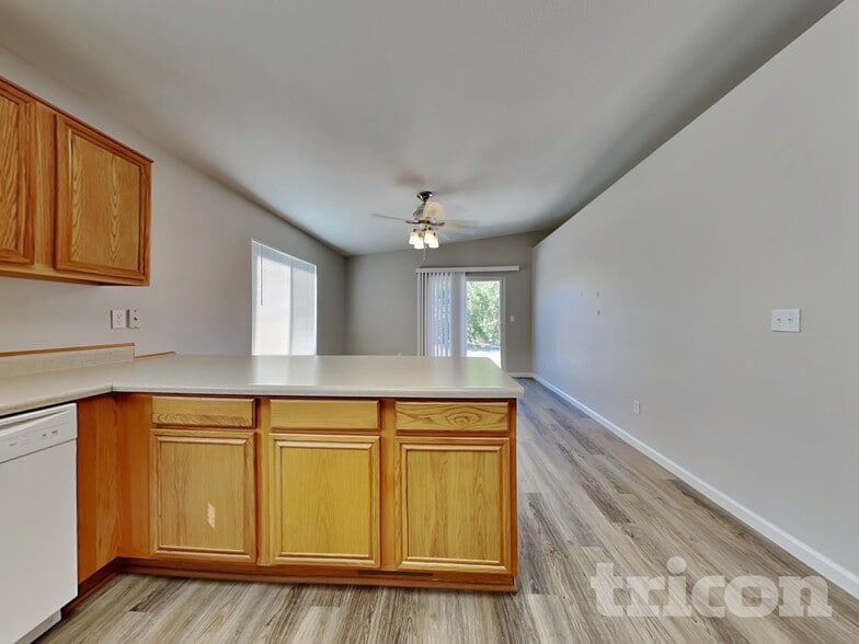 Building Photo - 18296 Lanceleaf Ct