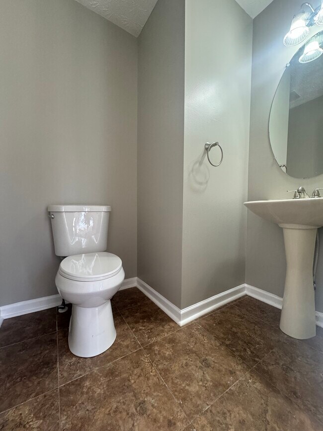 Building Photo - 103 Broadneck Crossing Rd