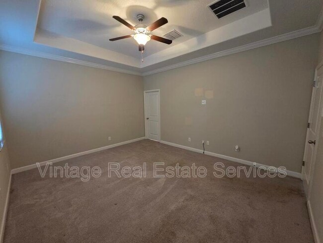 Building Photo - 10049 Victory Gallop Loop