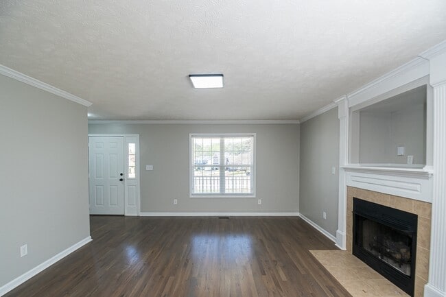 Building Photo - 3401 Connection Dr