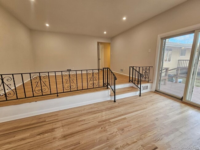 Building Photo - 3 Glenbrook Rd