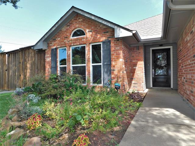 Building Photo - 2001 Oak Tree Dr