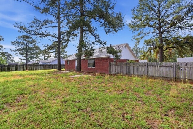 Building Photo - 189 Kenny Dr