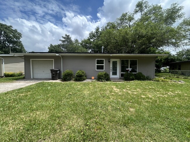 Primary Photo - 4536 Walter Ave