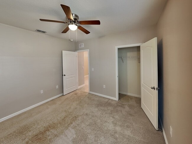 Building Photo - 432 Honey Bell Rd