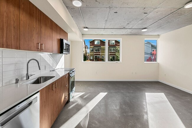 Interior Photo - Fremont View: Modern Classic Collection