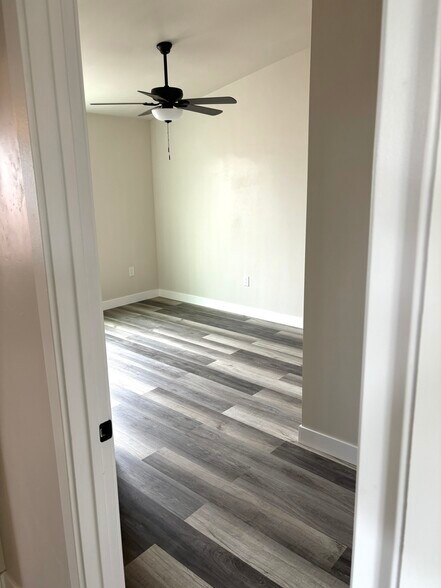 Building Photo - 3539-41 Luna Ave