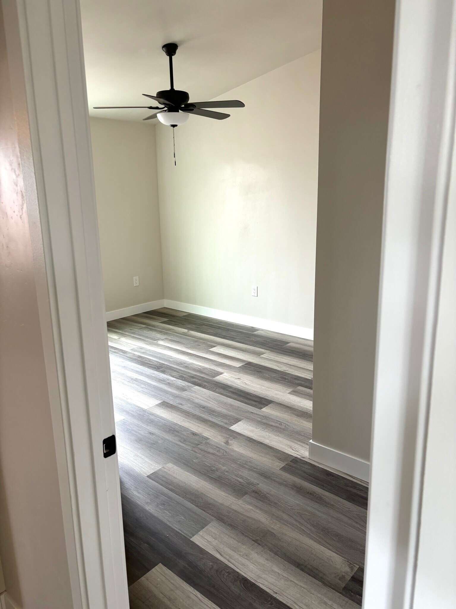 Building Photo - 3539-41 Luna Ave