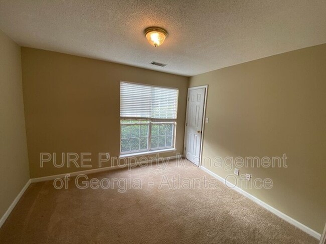 Building Photo - 357 Washington St