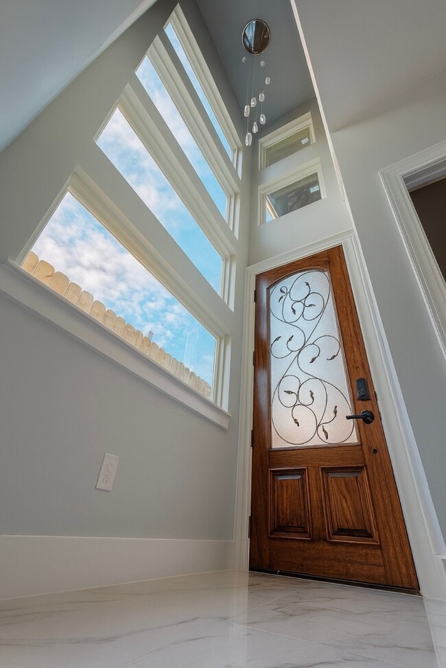 Building Photo - 8131 St Louis St