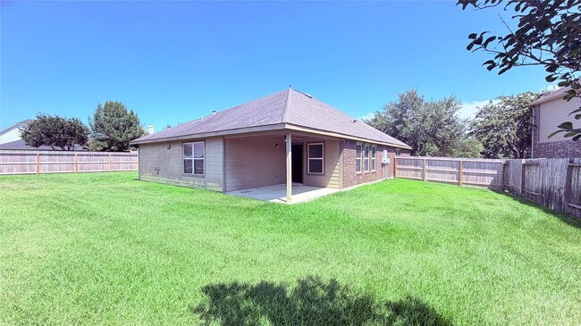 Building Photo - 16627 Fiesta Rose Ct
