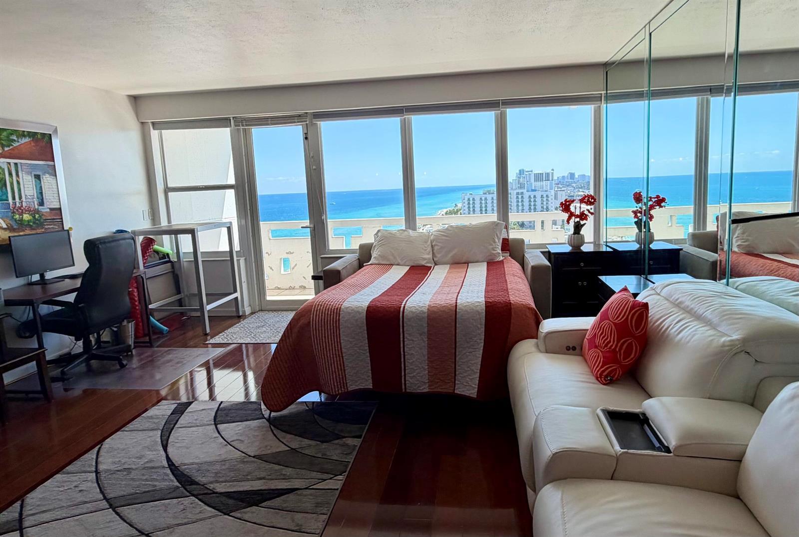 Building Photo - 3111 N Ocean Dr