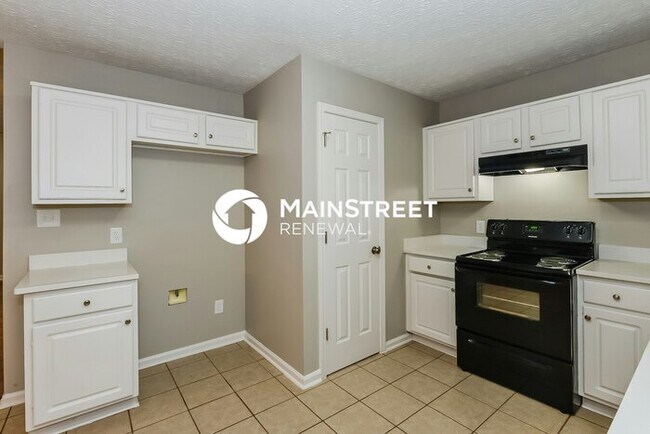 Building Photo - 3 Bedroom Pet-Friendly Home in Covington, GA with Main Street Renewal