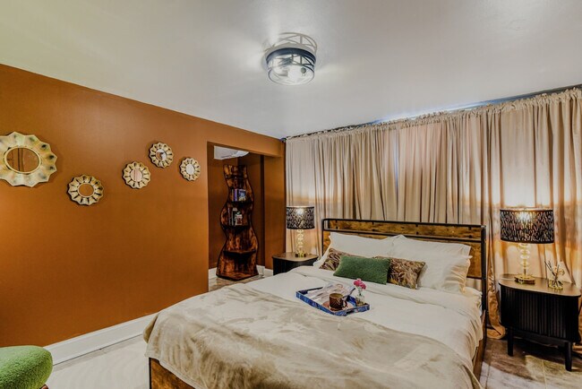 Building Photo - 4203 73rd Ave