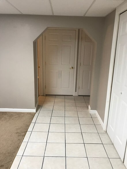 Building Photo - 19 Mason Rd