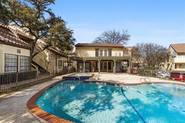 Building Photo - 5590 Spring Valley Rd