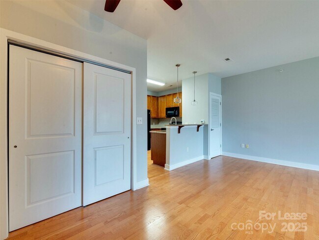 Building Photo - 630 Calvert St