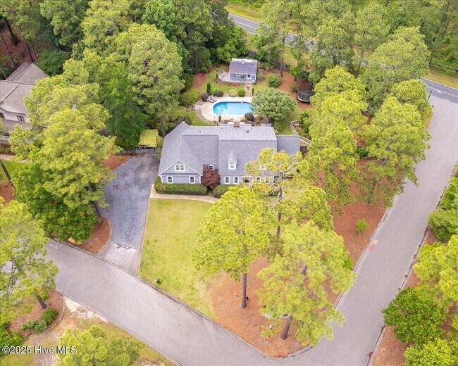 Building Photo - 209 Lazar Ln