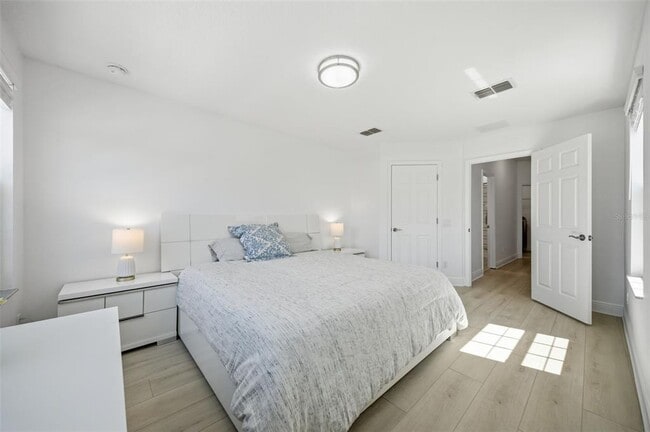 Building Photo - 11539 Crowned Sparrow Ln