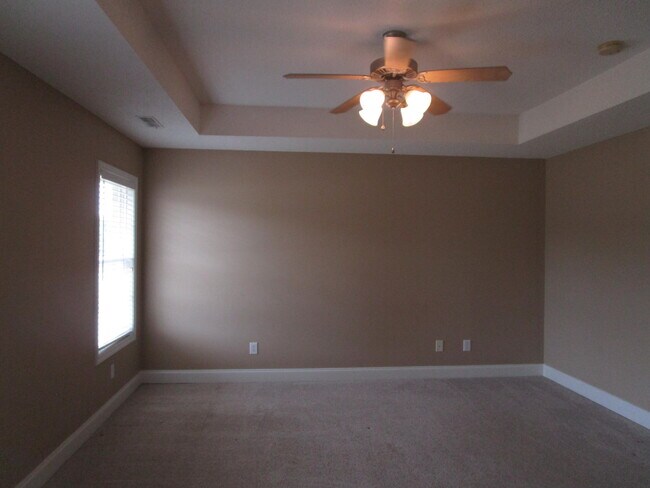 Building Photo - 6620 J J Roberts Dr