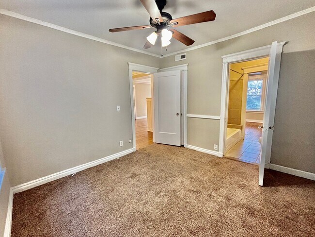 Building Photo - The Belmar