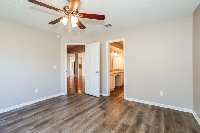 Building Photo - 8857 Spring Harvest Ln E